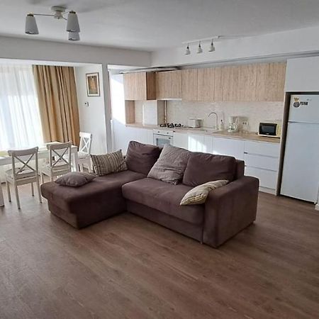 C&Y Zev Apartments Mamaia Exteriör bild