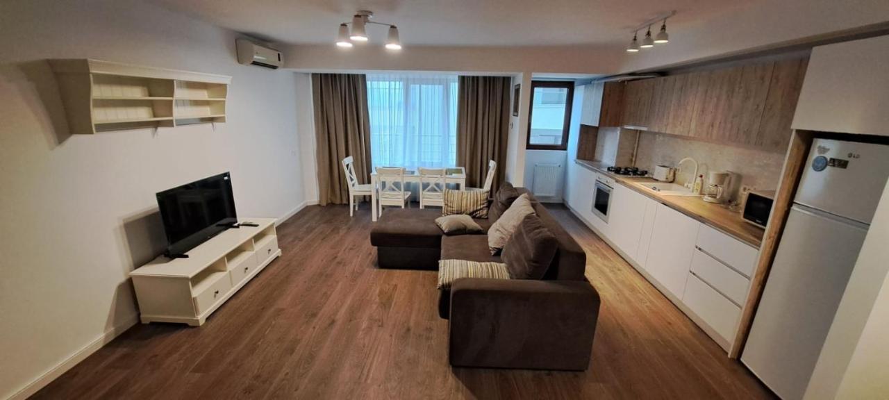 C&Y Zev Apartments Mamaia Exteriör bild